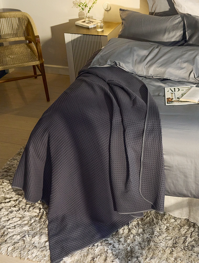 Плед-покрывало Piquee Graphite, 160х220 см от Möve