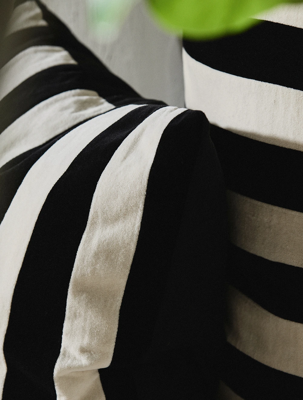 Декоративная наволочка Alhena, 48х68 см