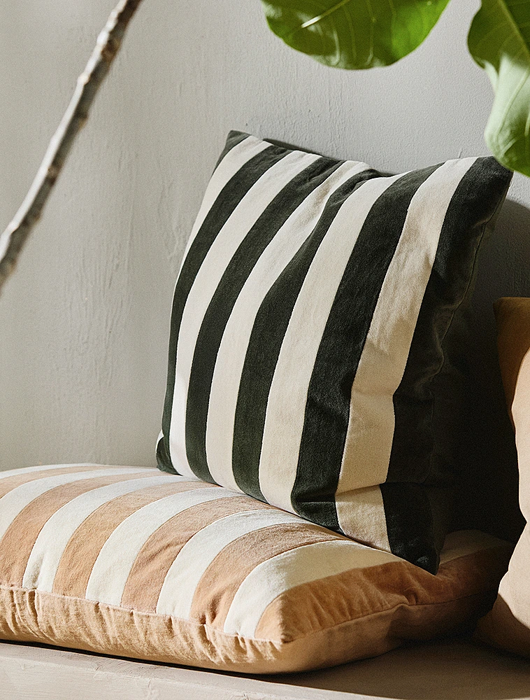 Декоративная наволочка Alhena, 48х68 см от Nordal