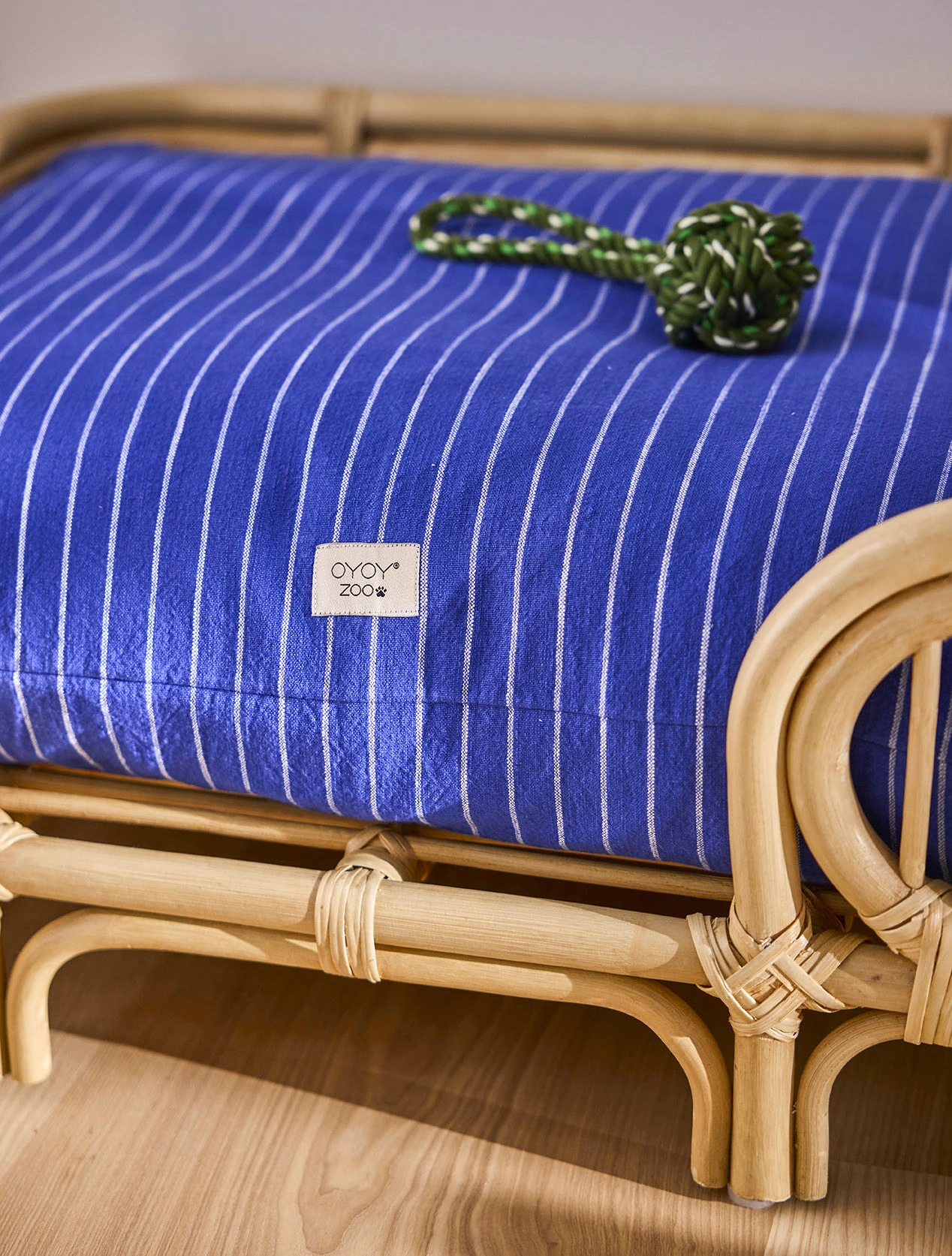 Плетёная лежанка-диван с бортиками Otto, 69х55х30 см