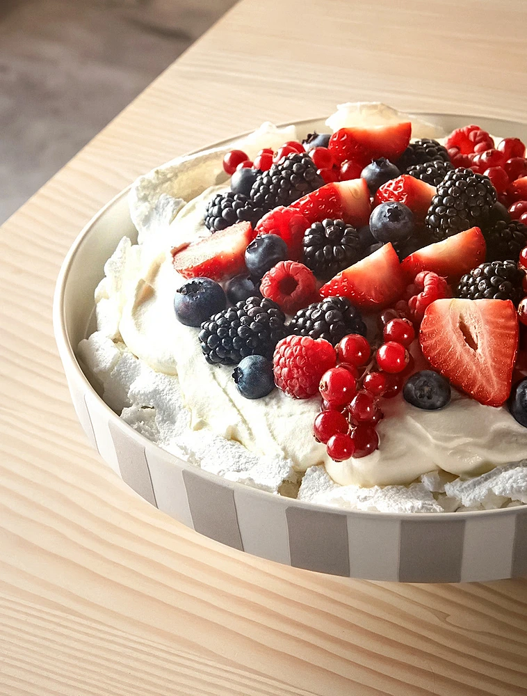 Тортовница на ножке Toppu, 27 см от OYOY Living Design