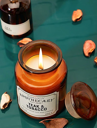 Ароматическая свеча Apothecary Teak & Tobacco, 12,5 см