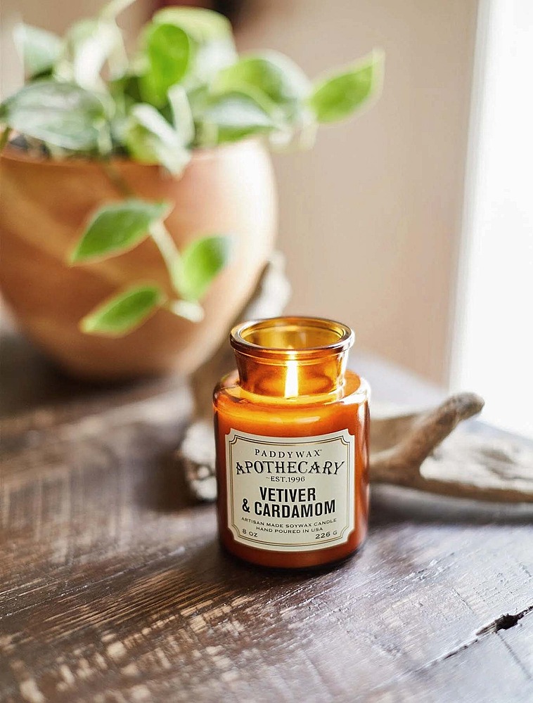 Ароматическая свеча Apothecary Vetiver & Cardamom, 12,5 см от Paddywax