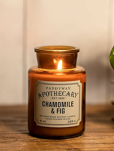 Ароматическая свеча Apothecary Chamomile & Fig, 12,5 см