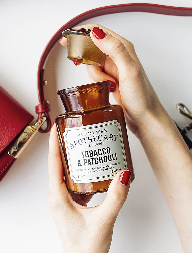 Ароматическая свеча Apothecary Tobacco & Patchouli, 12,5 см от Paddywax