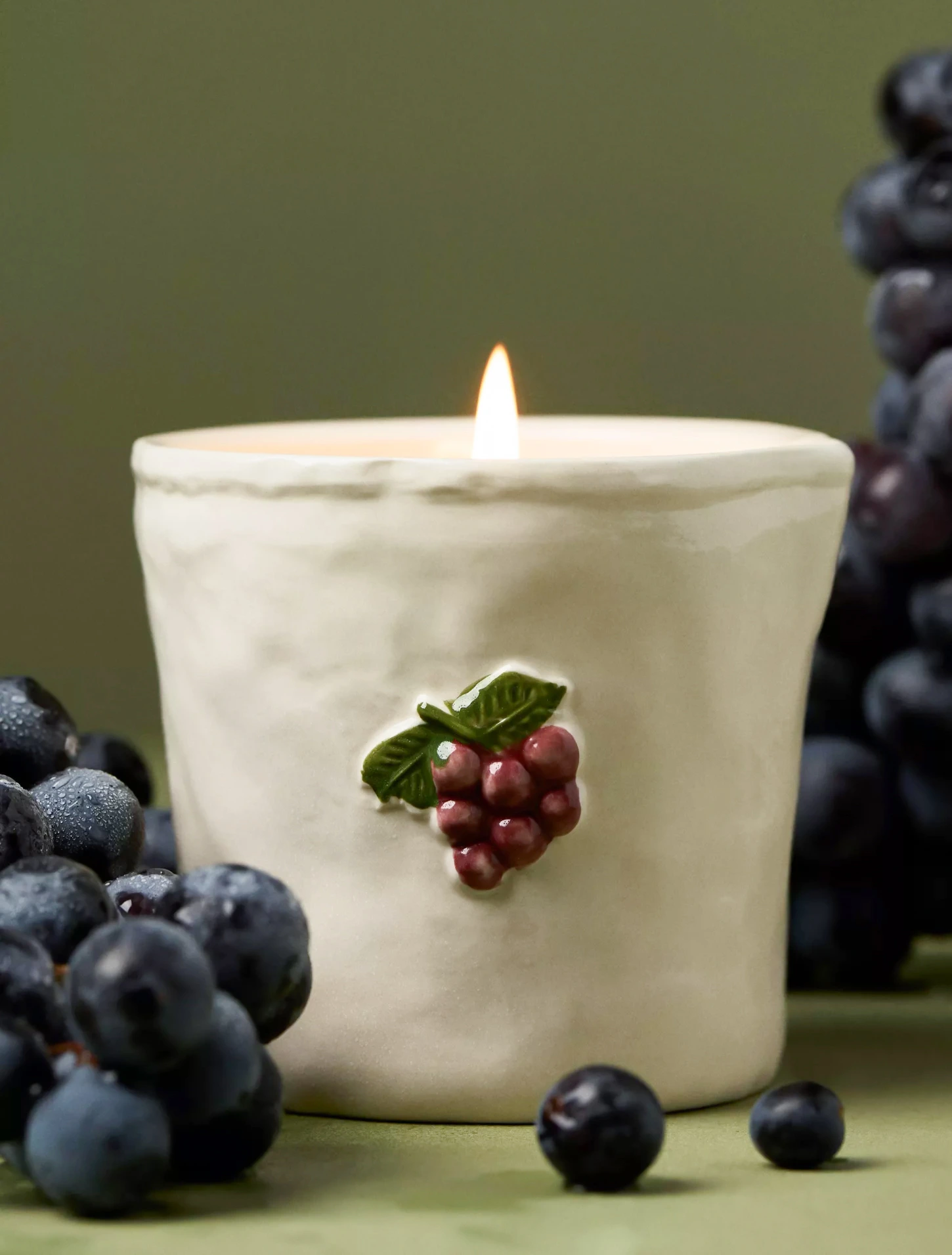 Ароматическая свеча Bistro Bordeaux Grape, 9 см