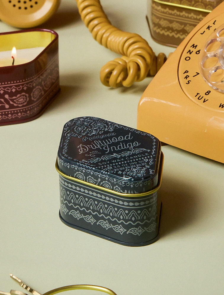 Ароматическая свеча Station Driftwood Indigo, 11x5 см от Paddywax