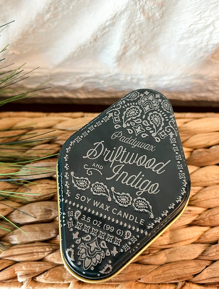 Ароматическая свеча Station Driftwood Indigo, 11x5 см от Paddywax