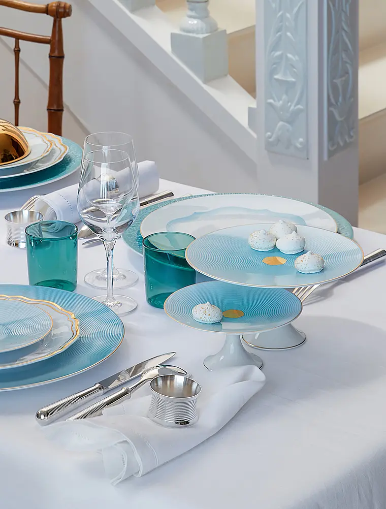 Тортовница на ножке Aura, 16 см от Raynaud