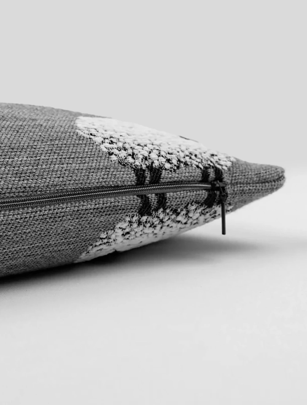 Декоративная наволочка Fluffys Gang, 40x40 см