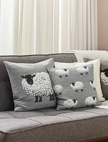 Декоративная наволочка Fluffys Gang, 40x40 см