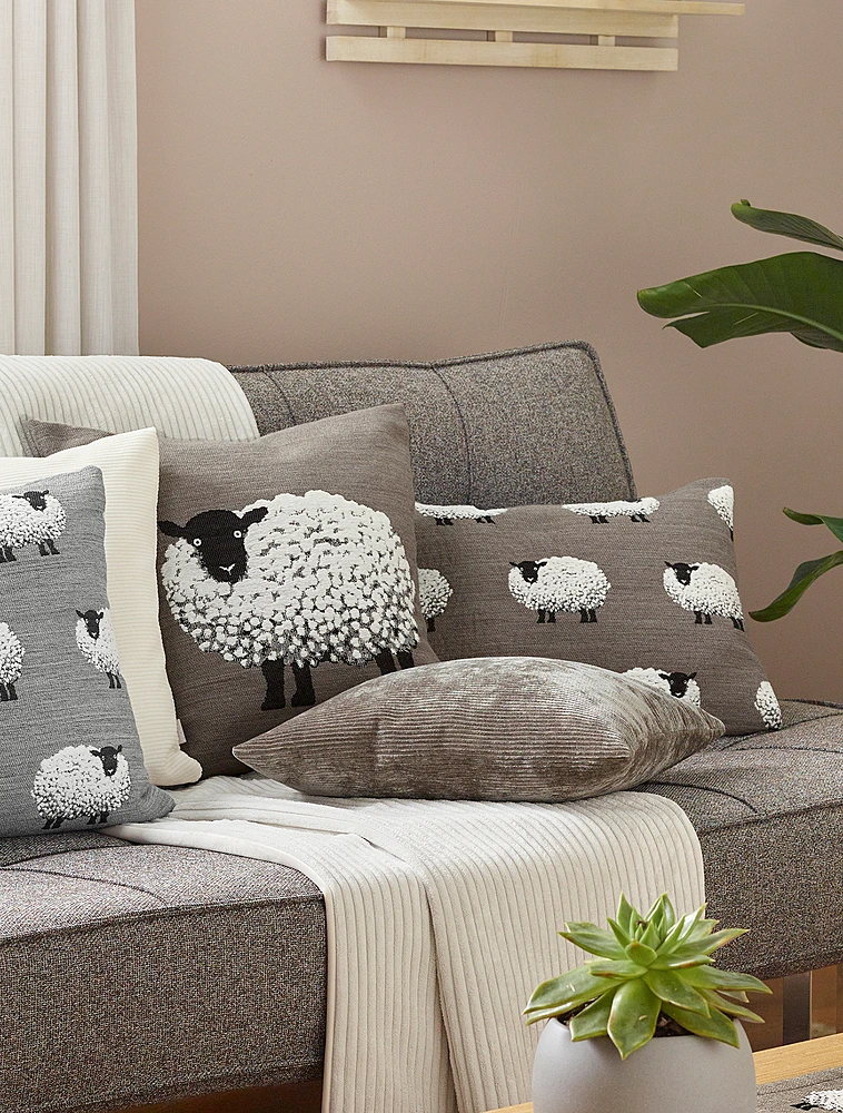 Декоративная наволочка Fluffys Gang, 35x50 см от Sander