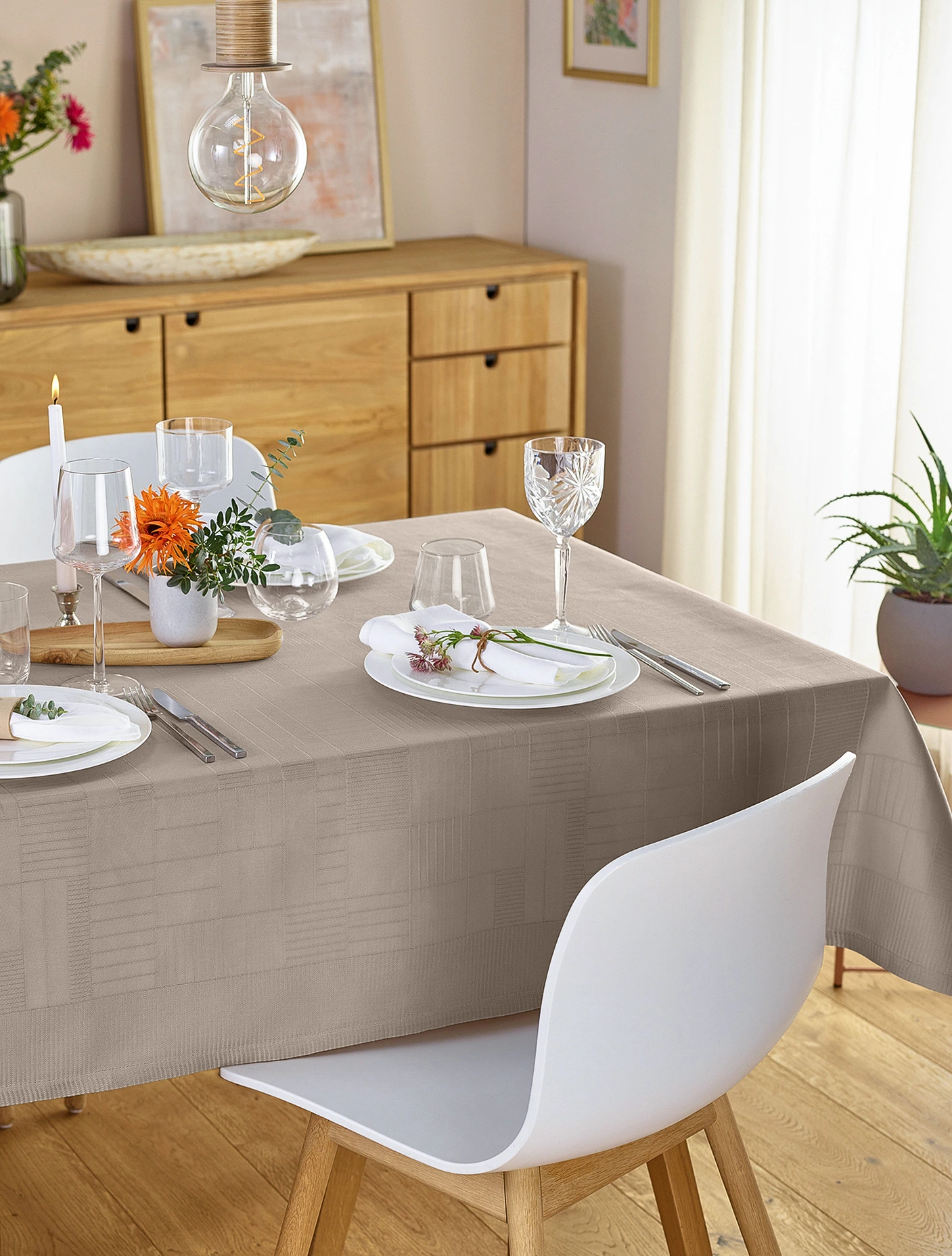 Скатерть Lexie, 145x250 см