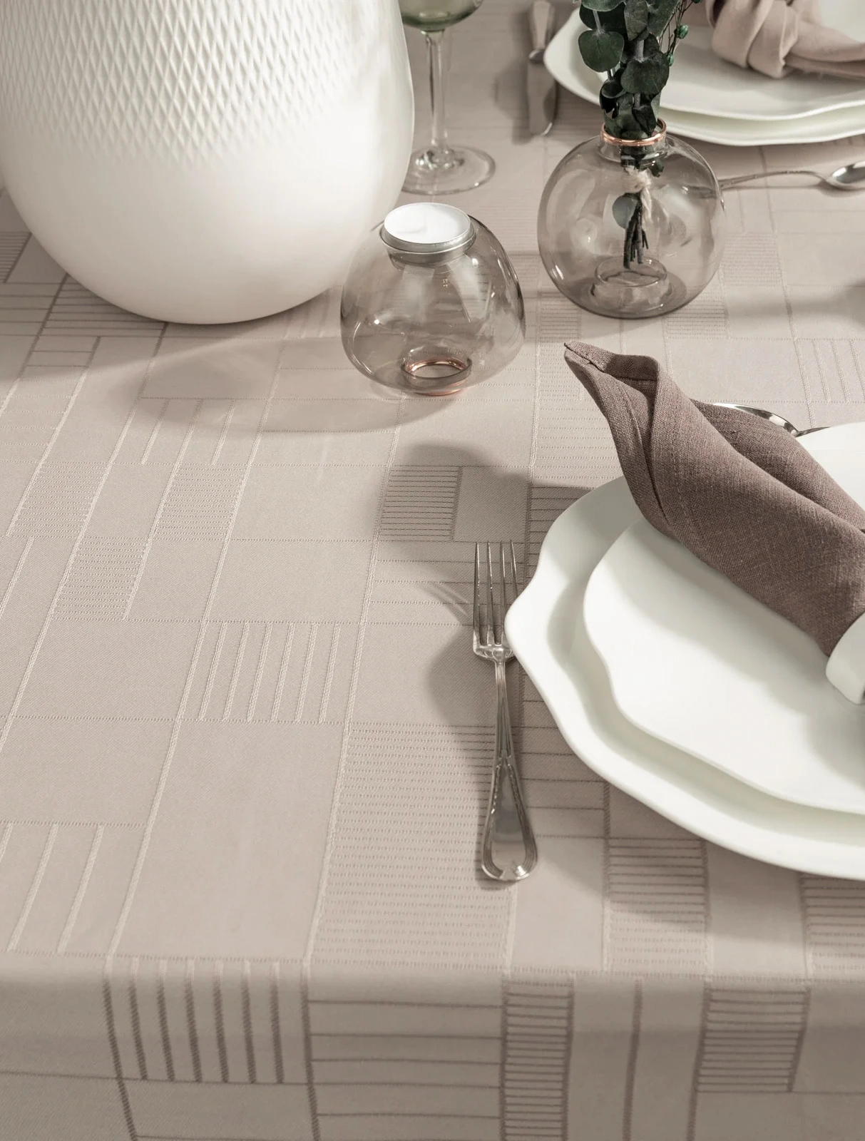 Скатерть Lexie, 145x250 см