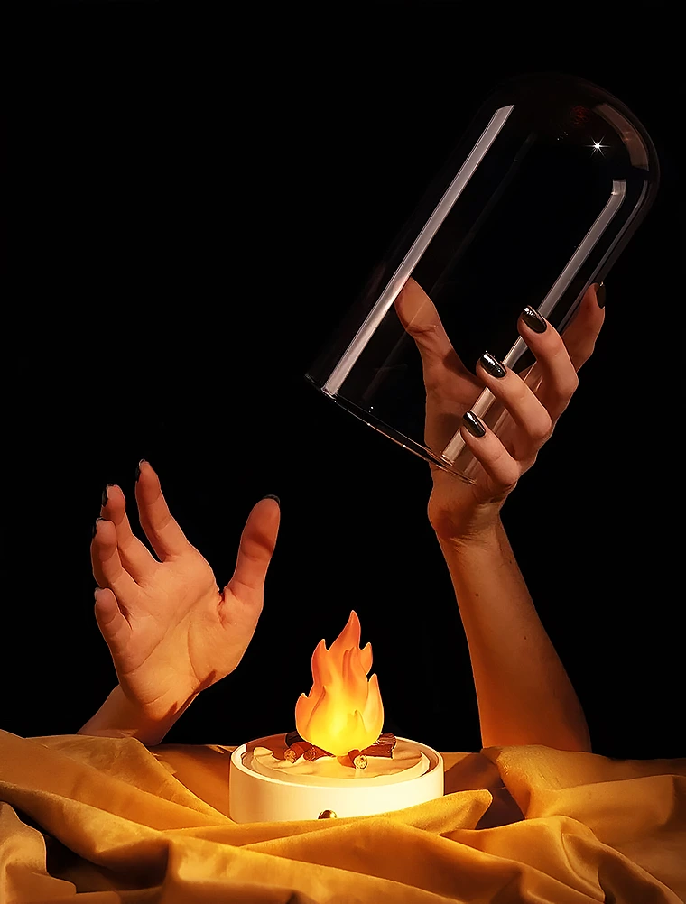 Настольная лампа My Little Bonfire, 22 см от Seletti