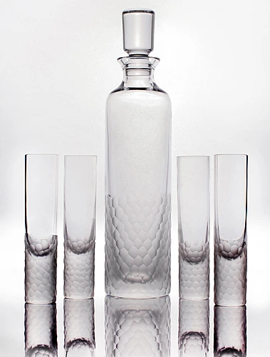 Набор из штофа и 4 стопок Artic