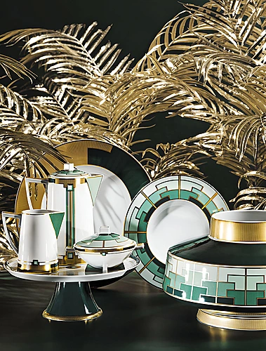 Тортовница на ножке Emerald, 28 см