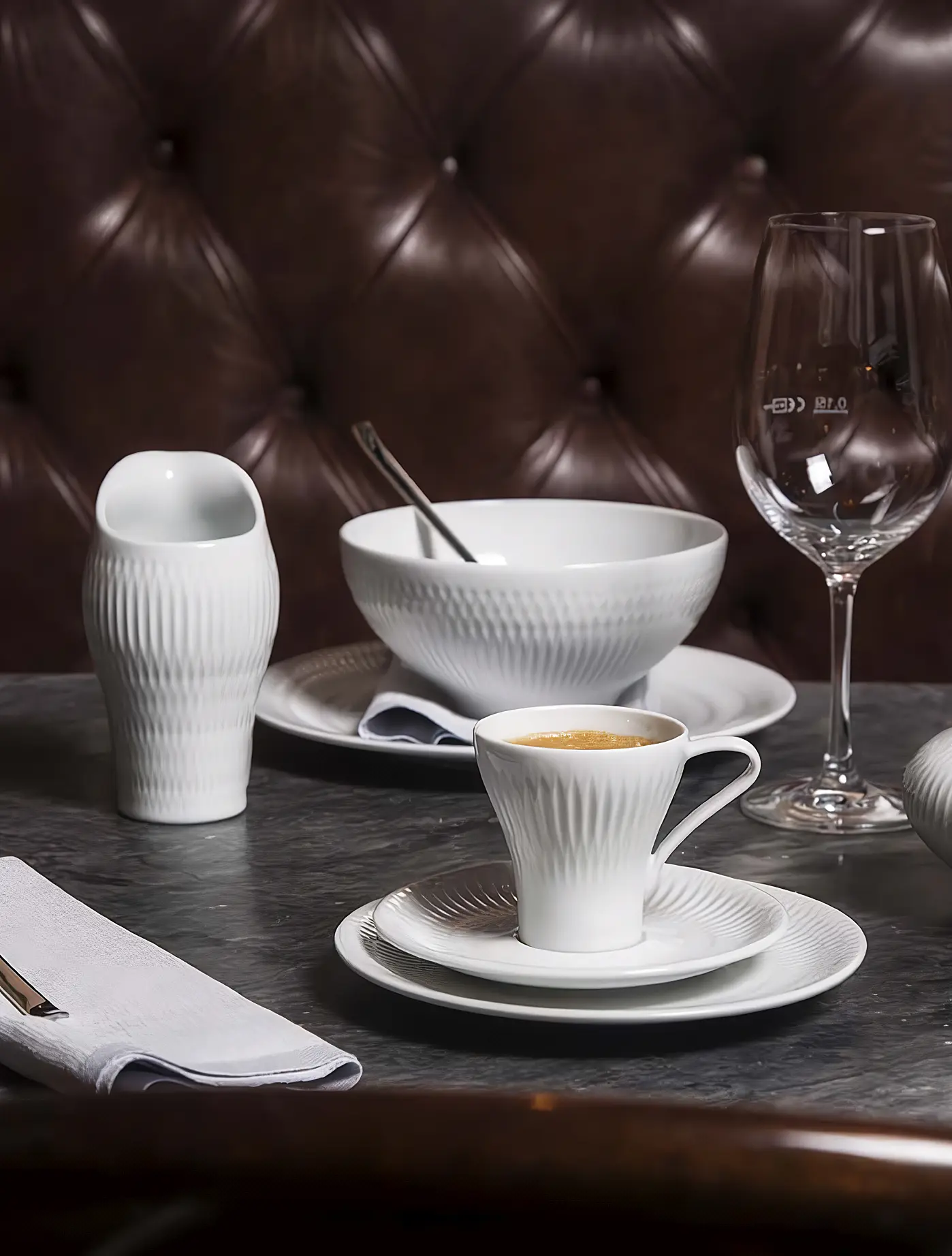 Молочник Utopia, 240 мл