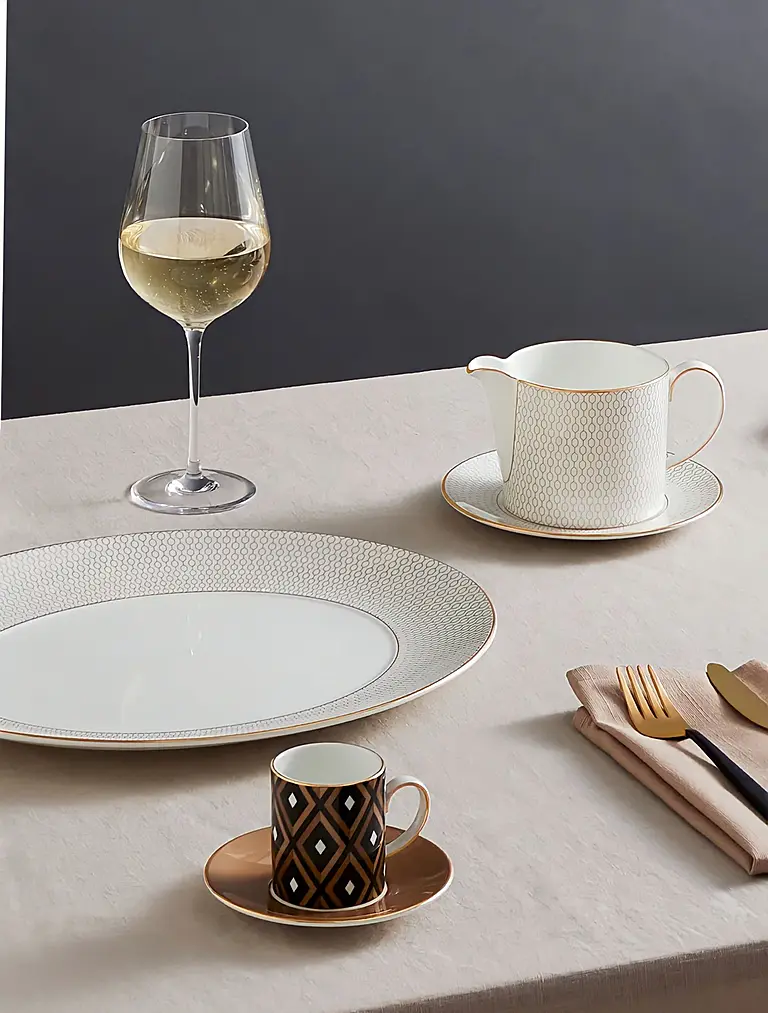 Плоское блюдо Gio Gold (Arris), 33 см от Wedgwood