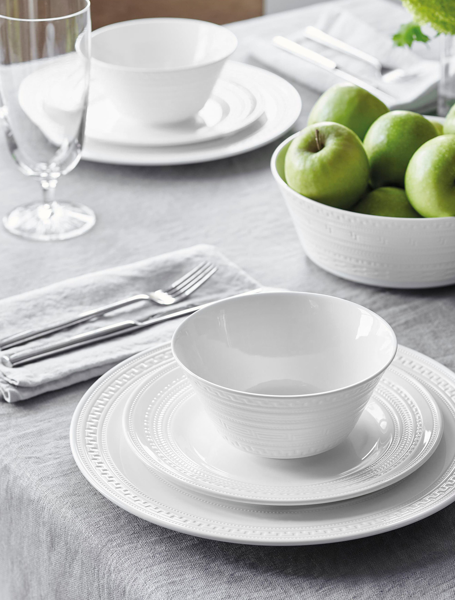 Пиала Intaglio, 14 см от Wedgwood