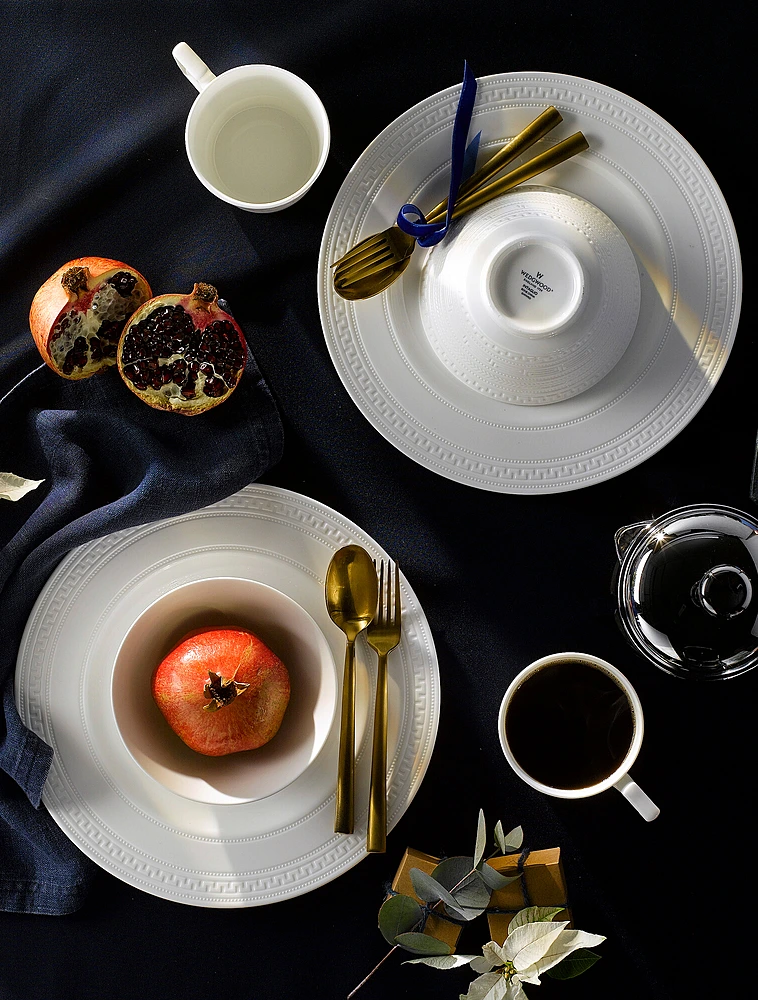 Пиала Intaglio, 14 см от Wedgwood