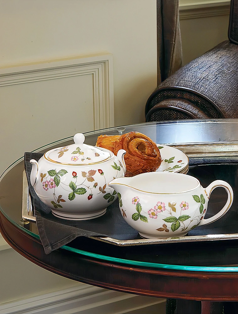 Сахарница Wild Strawberry от Wedgwood
