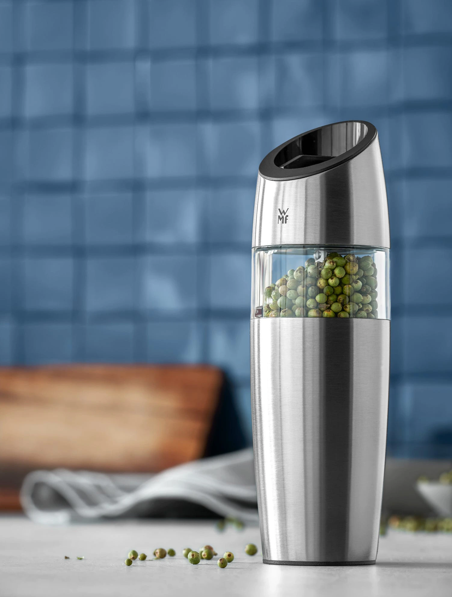 Электрическая мельница для соли и перца Basic, 20 см