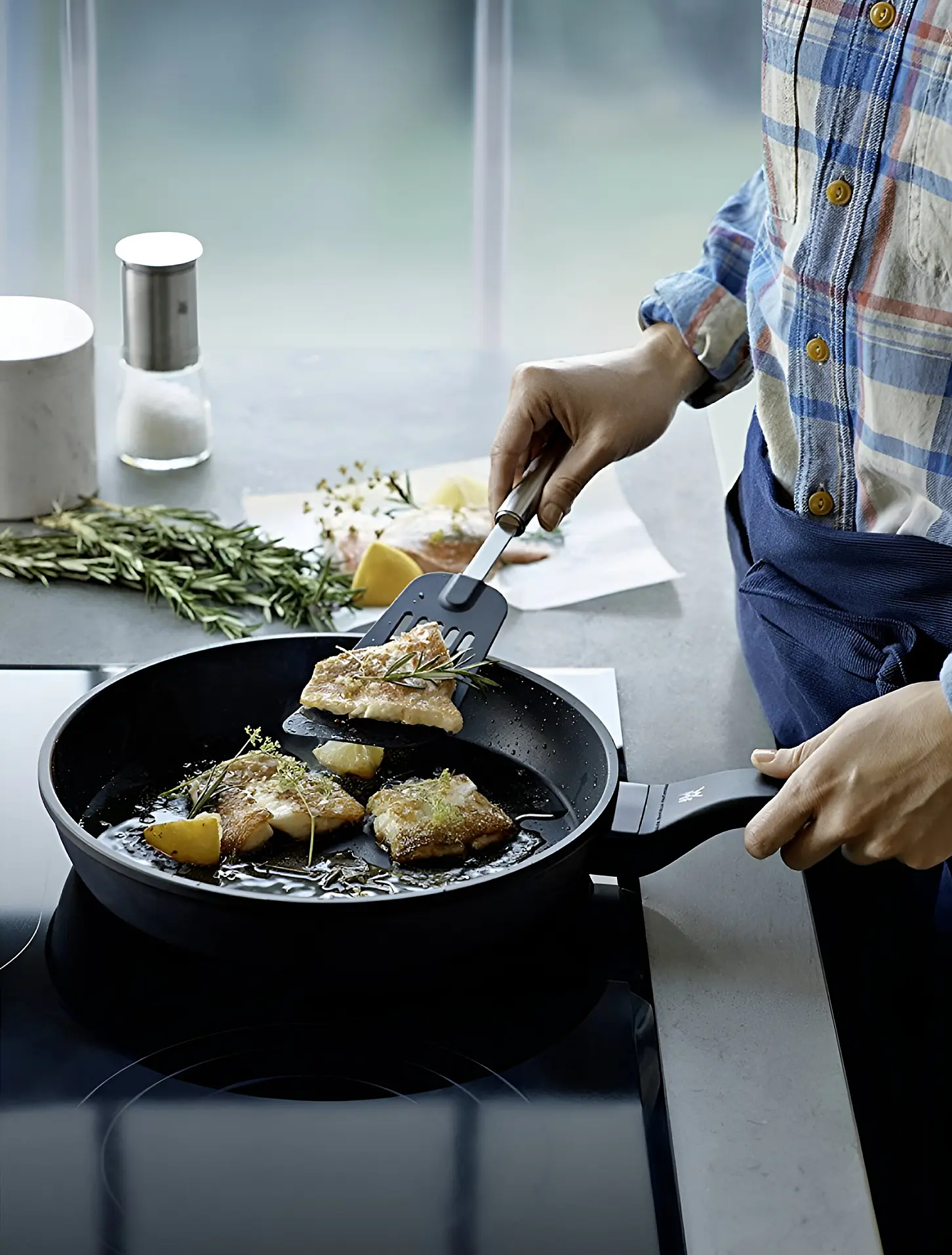 Сковорода универсальная PermaDur Premium, 28 см