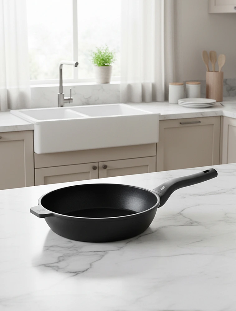 Сковорода универсальная PermaDur Premium, 24 см от WMF