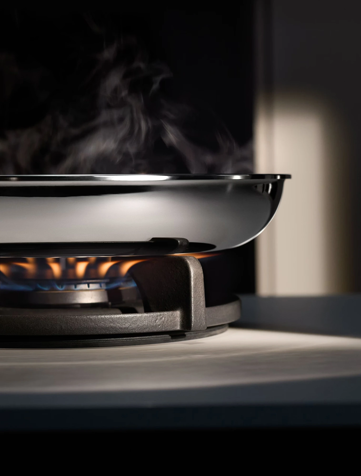 Сковорода универсальная Profi Resist, 24 см