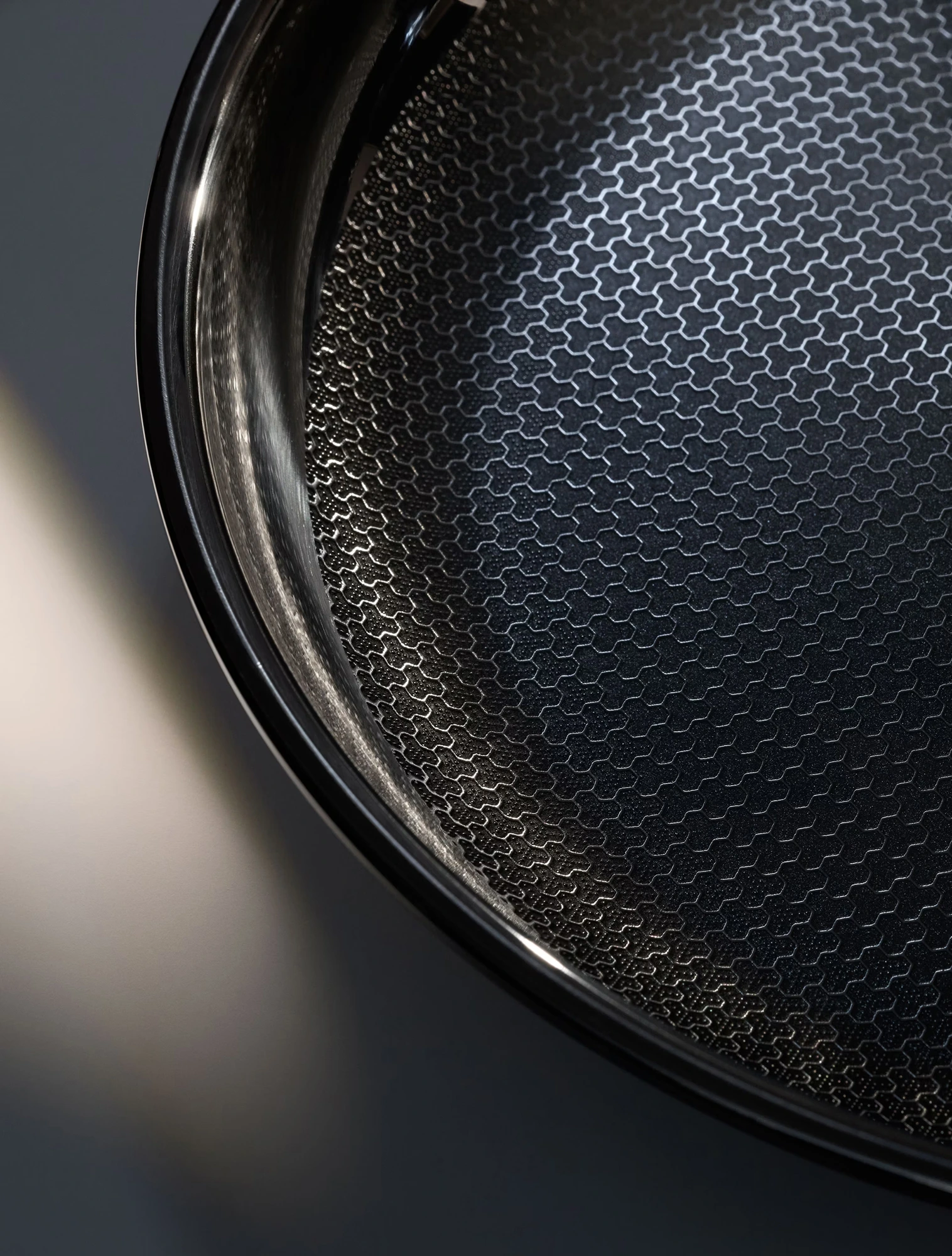 Сковорода универсальная Profi Resist, 24 см