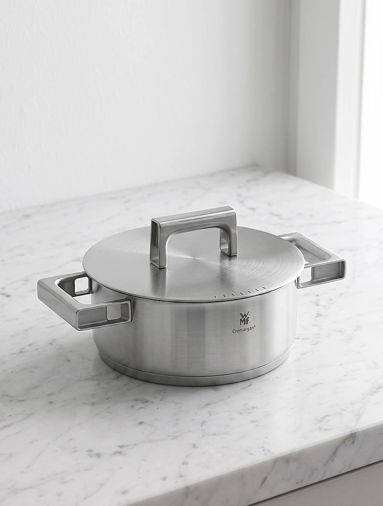 Кастрюля с крышкой Ultimate Cool, 20 см от WMF