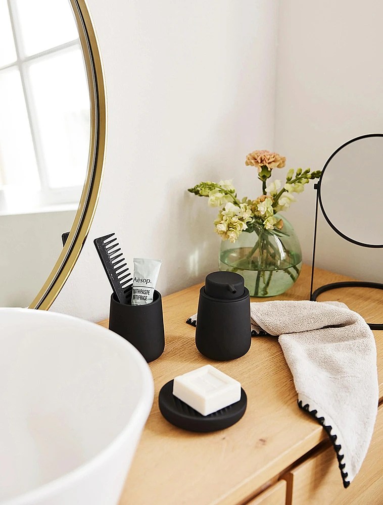 Стакан для зубных щёток Nova One, 10 см от Zone Denmark