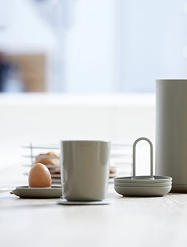 Набор из 4 подставок для яиц с держателем Singles